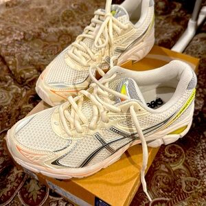 ASICS GT-2160 sneakers women’s size 7 brand new in box